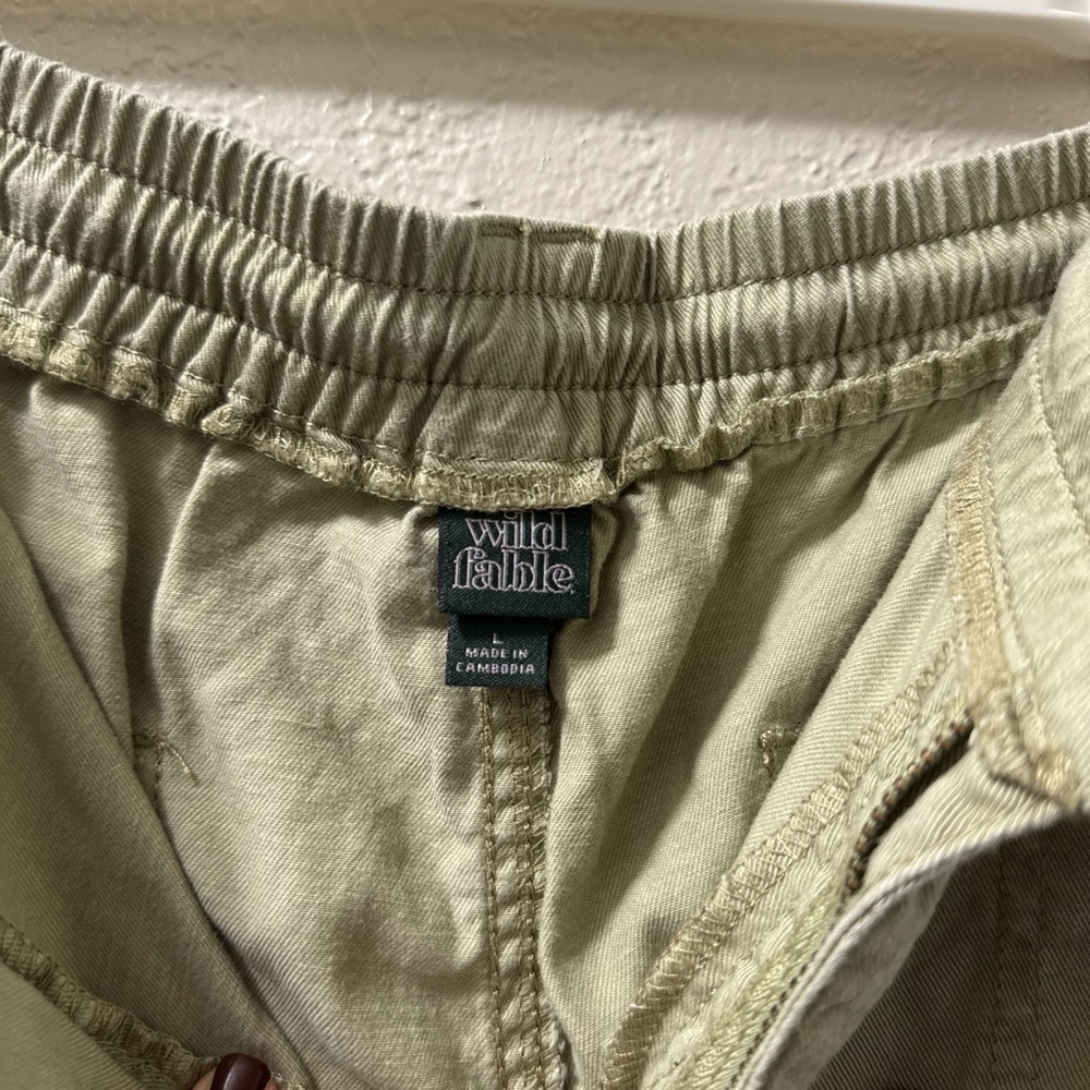 Women’s Olive Cargo Pants - Picture 3 of 3